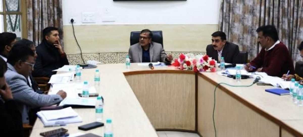 गंगा में अगर प्रदूषण मिला तो कार्यदायी संस्थाएं होंगी बर्खास्त और अधिकारी जाएंगे जेल गंगा में अगर प्रदूषण मिला तो कार्यदायी संस्थाएं होंगी बर्खास्त और अधिकारी जाएंगे जेल